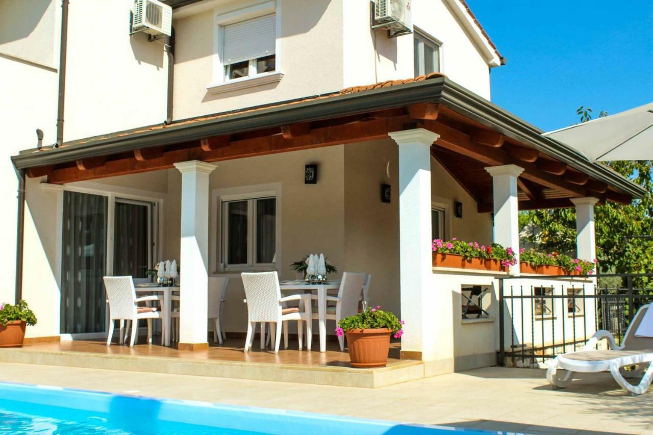 Villa Zare Пореч Экстерьер фото
