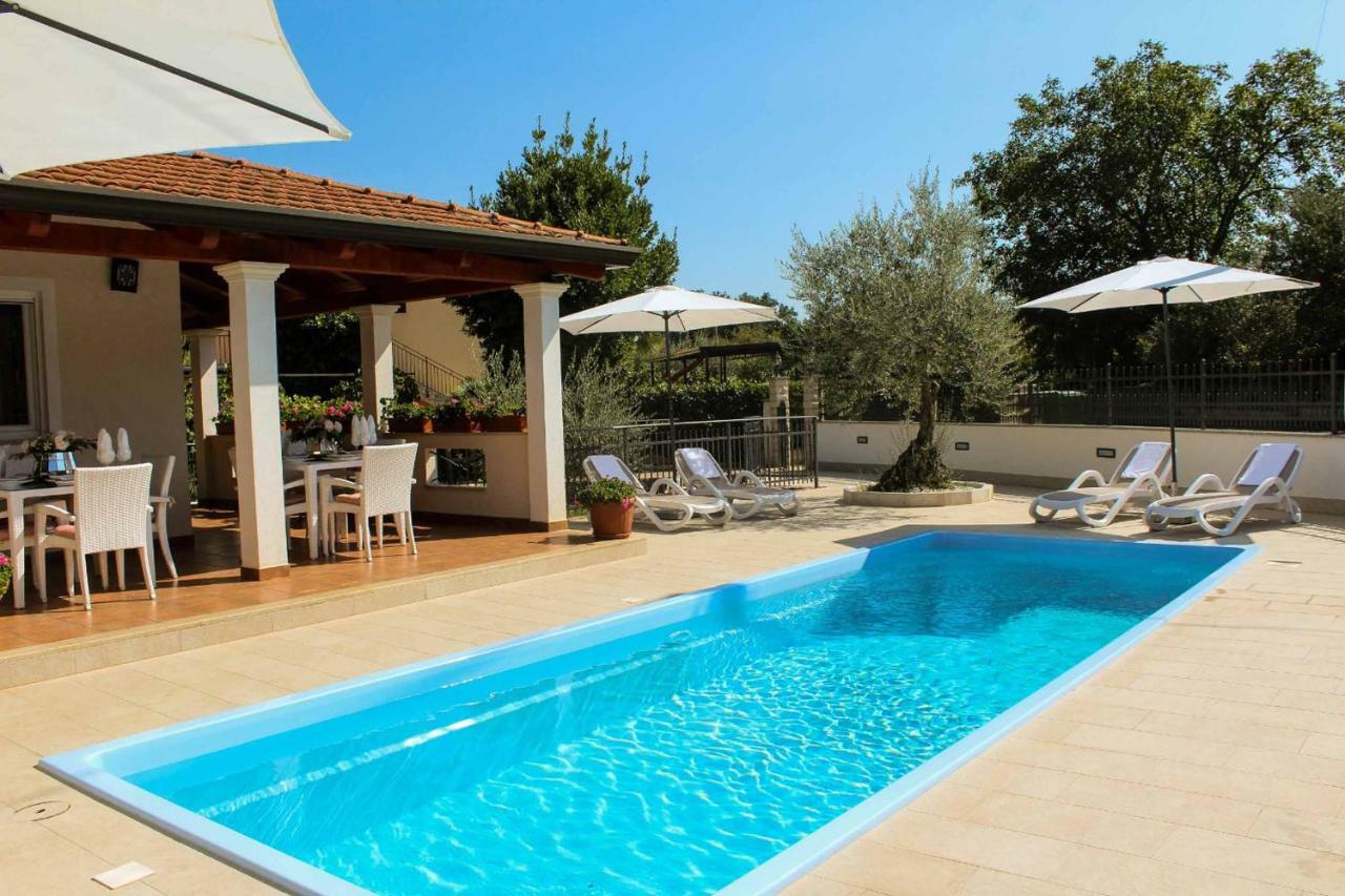Villa Zare Пореч Экстерьер фото